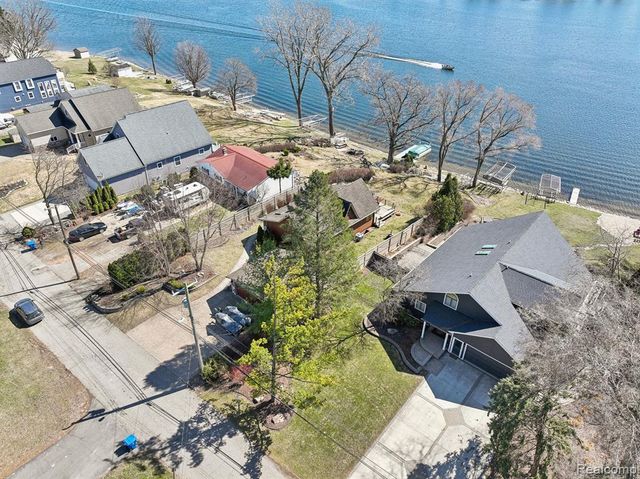 3641 Mann Road, Clarkston, MI 48346