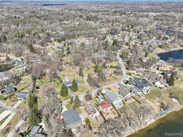 3641 Mann Road, Clarkston, MI 48346