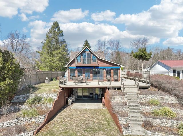 3641 Mann Road, Clarkston, MI 48346