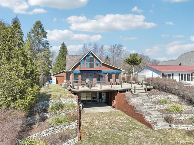 3641 Mann Road, Clarkston, MI 48346