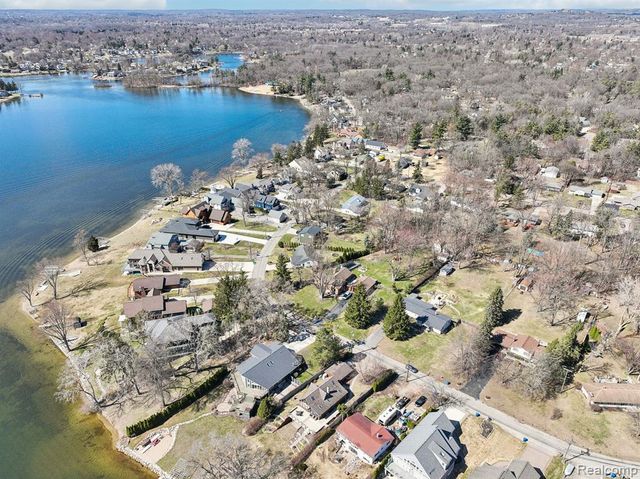 3641 Mann Road, Clarkston, MI 48346