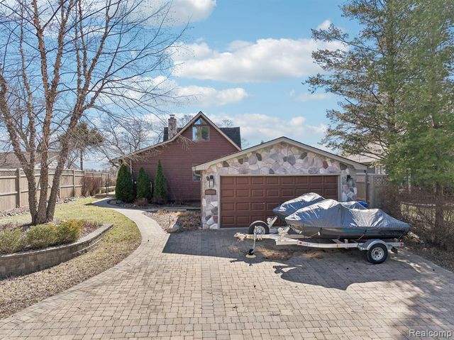 3641 Mann Road, Clarkston, MI 48346