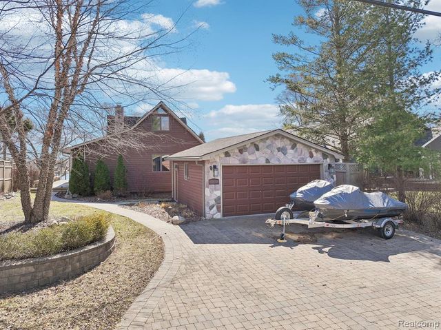 3641 Mann Road, Clarkston, MI 48346