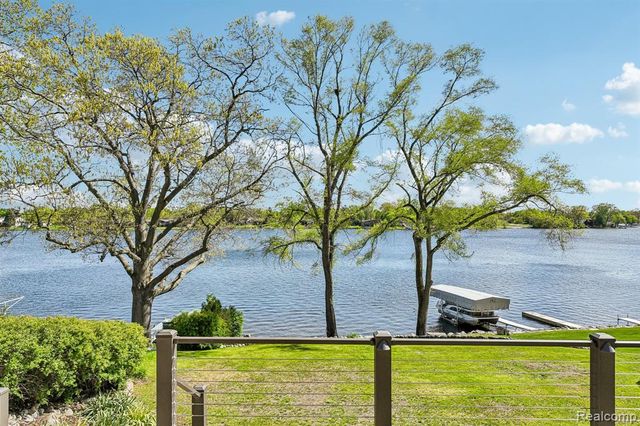 3641 Mann Road, Clarkston, MI 48346