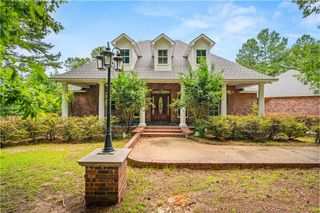 121 STUART Drive, Pineville, LA 71360