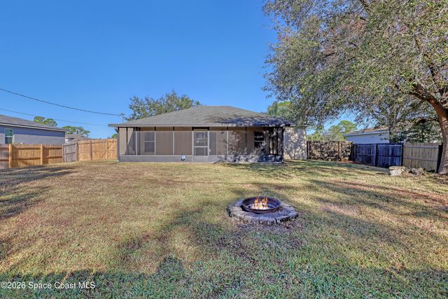 1384 Palau Street SE, Palm Bay, FL 32909