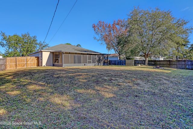 1384 Palau Street SE, Palm Bay, FL 32909