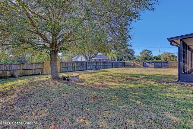 1384 Palau Street SE, Palm Bay, FL 32909