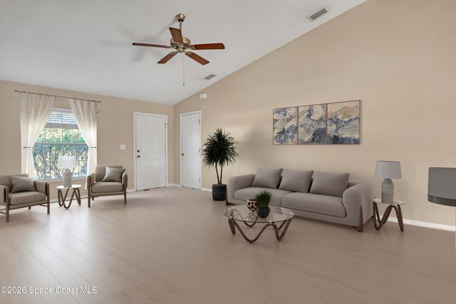 1384 Palau Street SE, Palm Bay, FL 32909