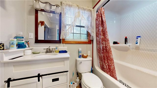 3825 Jamestown Road, Waycross, GA 31503