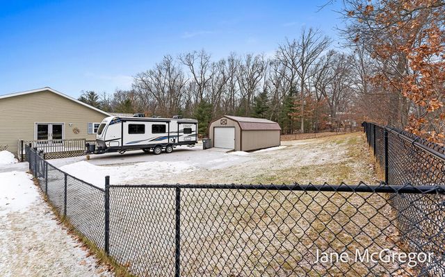 696 W Madison Road, Twin Lake, MI 49457