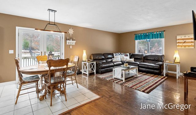 696 W Madison Road, Twin Lake, MI 49457