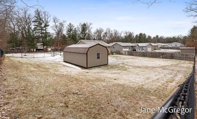 696 W Madison Road, Twin Lake, MI 49457