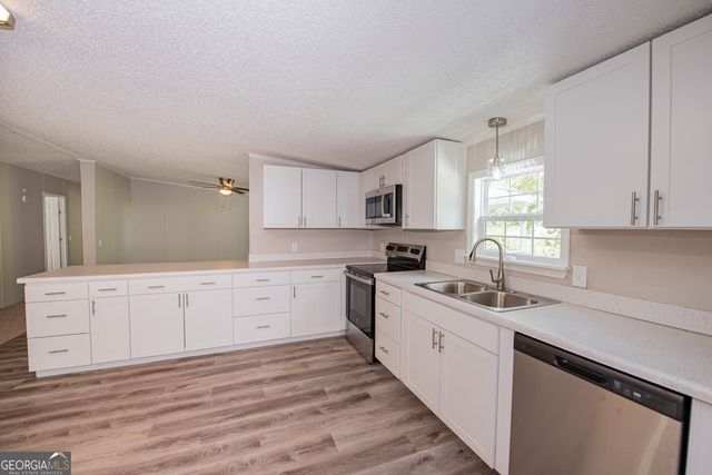 57 Margie Court, Byron, GA 31008