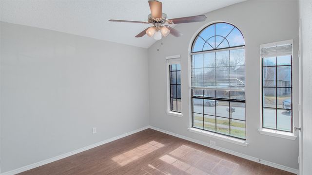 1527 Charleston Cove, Mesquite, TX 75149