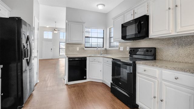 1527 Charleston Cove, Mesquite, TX 75149