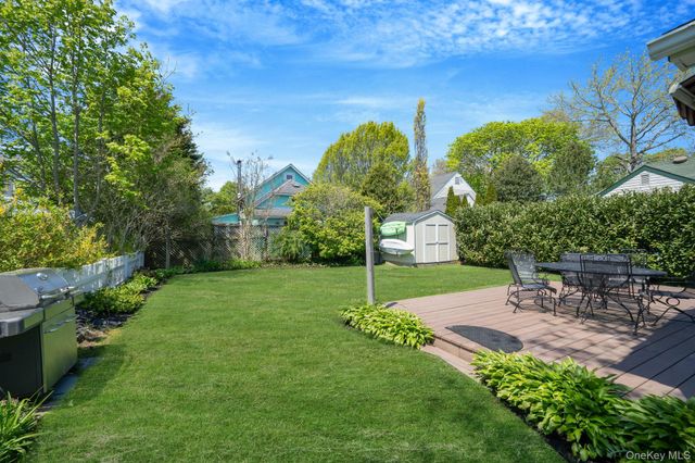 77 Point Street, South Jamesport, NY 11970