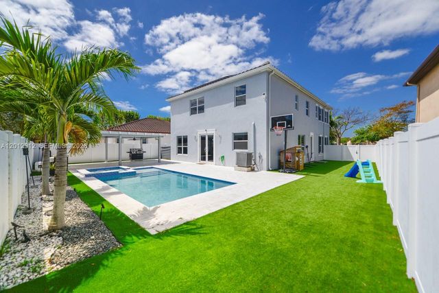 9101 SW 169th Pl 0, Miami, FL 33196