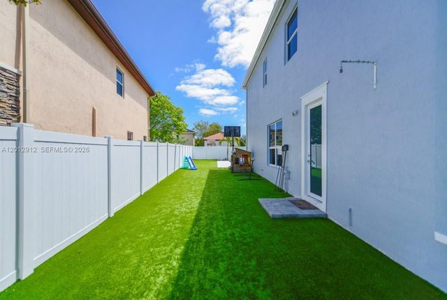 9101 SW 169th Pl 0, Miami, FL 33196