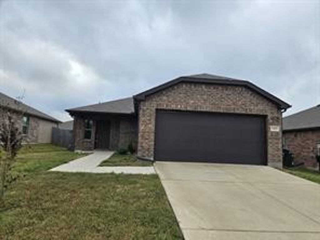 1405 Brindle Drive, Greenville, TX 75402