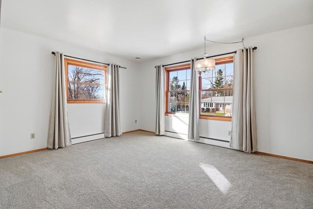 1963 Cascade DRIVE, Waukesha, WI 53188