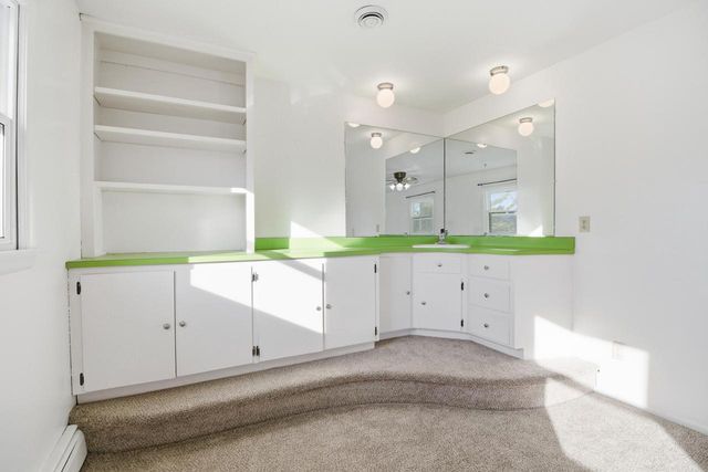 1963 Cascade DRIVE, Waukesha, WI 53188