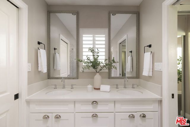 3628 Olympiad Drive, Los Angeles, CA 90043