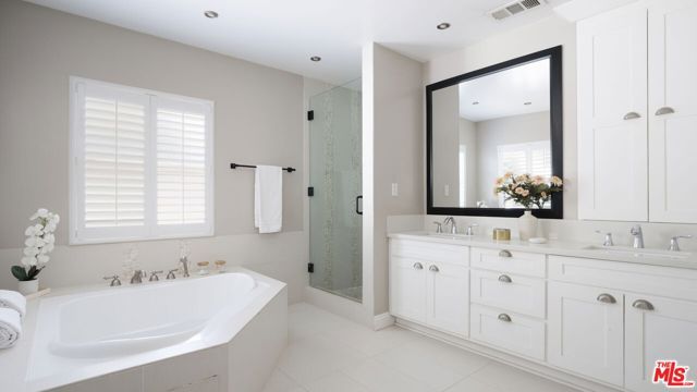 3628 Olympiad Drive, Los Angeles, CA 90043