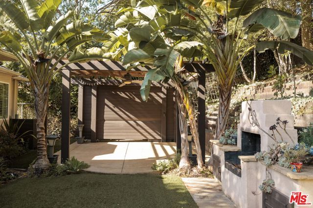 3628 Olympiad Drive, Los Angeles, CA 90043