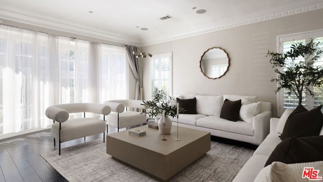 3628 Olympiad Drive, Los Angeles, CA 90043