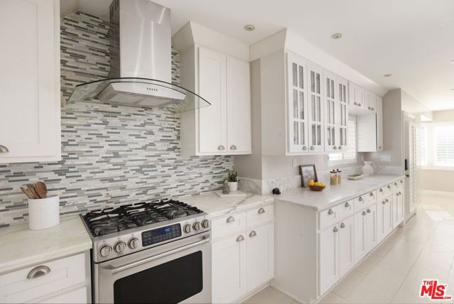 3628 Olympiad Drive, Los Angeles, CA 90043
