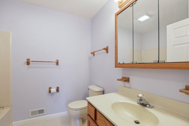 410 KENTUCKY TRL, Browns Mills, NJ 08015