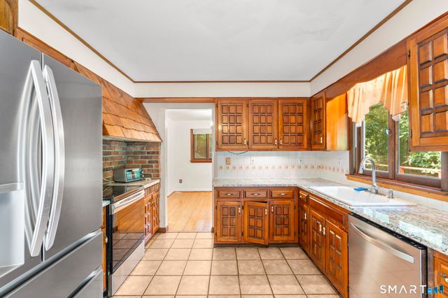 120 Soundview Avenue, Shelton, CT 06484