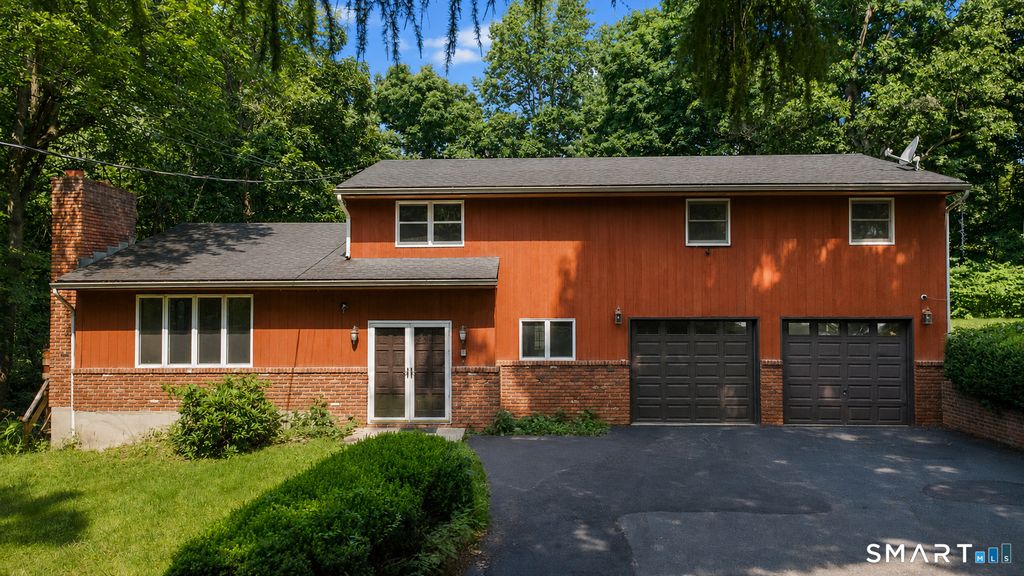 120 Soundview Avenue, Shelton, CT 06484