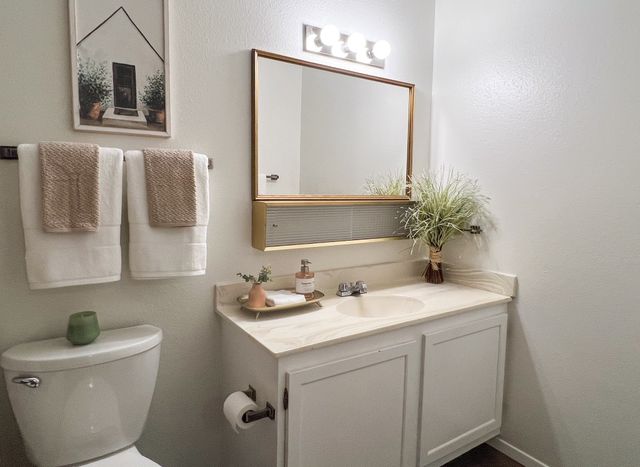 3055 Trinity 421, Los Alamos, NM 87544