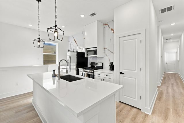 7948 Betty Boop Street B, Houston, TX 77028
