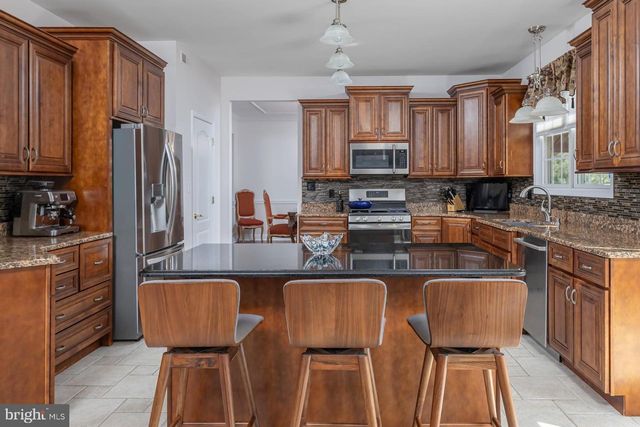 144 POINT AIRY RD, Pilesgrove, NJ 08098