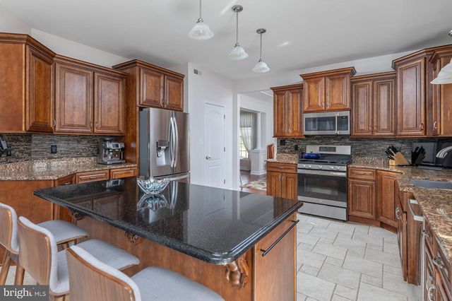 144 POINT AIRY RD, Pilesgrove, NJ 08098