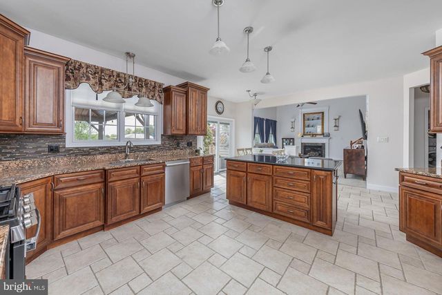 144 POINT AIRY RD, Pilesgrove, NJ 08098