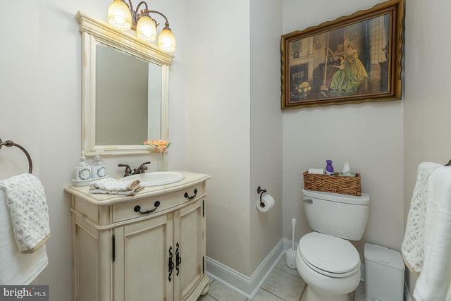 144 POINT AIRY RD, Pilesgrove, NJ 08098
