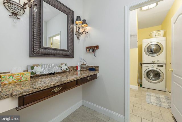 144 POINT AIRY RD, Pilesgrove, NJ 08098