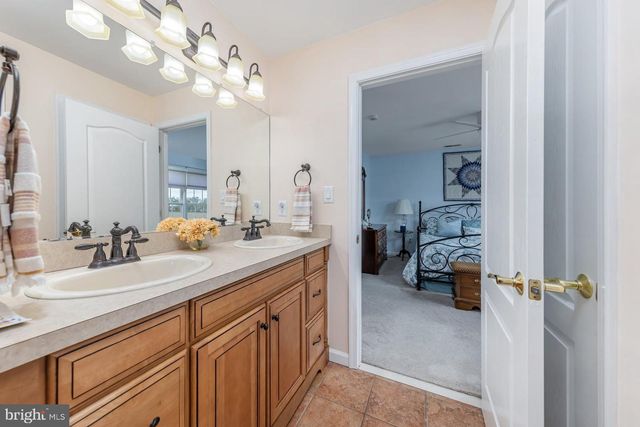 144 POINT AIRY RD, Pilesgrove, NJ 08098