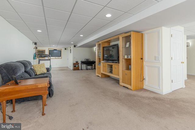 144 POINT AIRY RD, Pilesgrove, NJ 08098