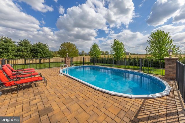 144 POINT AIRY RD, Pilesgrove, NJ 08098