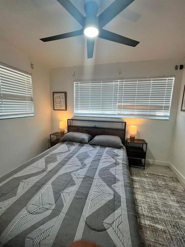 1505 NE 15th Avenue 1-2, Fort Lauderdale, FL 33304