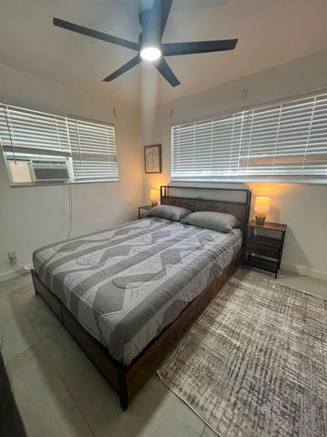 1505 NE 15th Avenue 1-2, Fort Lauderdale, FL 33304