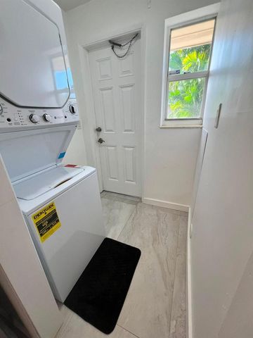 1505 NE 15th Avenue 1-2, Fort Lauderdale, FL 33304