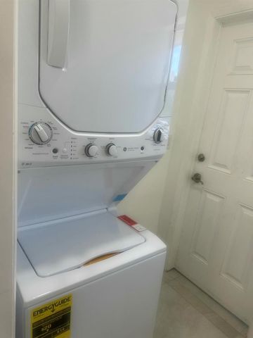 1505 NE 15th Avenue 1-2, Fort Lauderdale, FL 33304