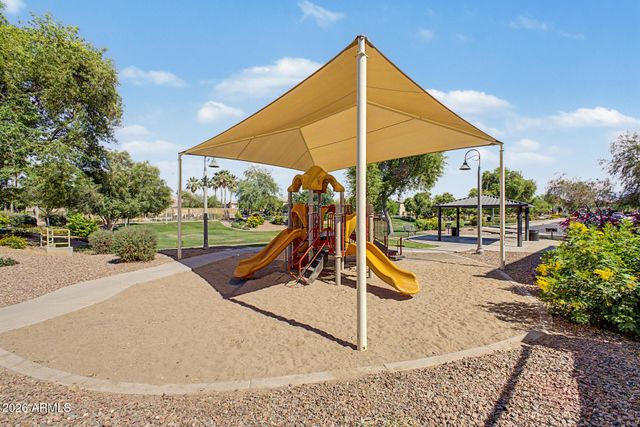 6325 W VALENCIA Drive, Laveen, AZ 85339