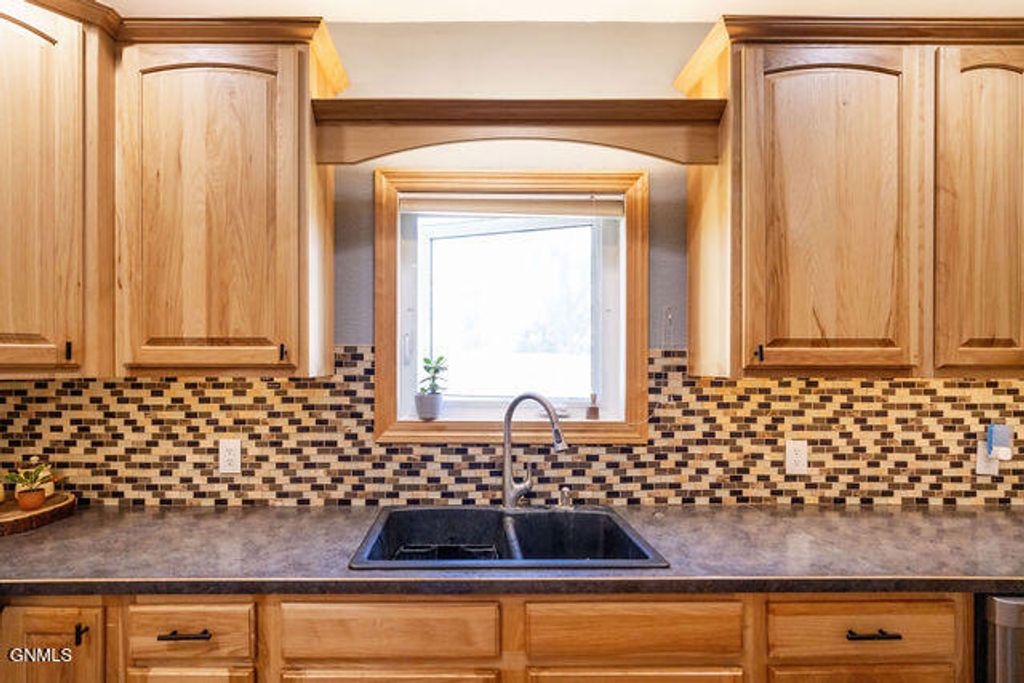 410 4th Avenue, Oriska, ND 58063 photo 5